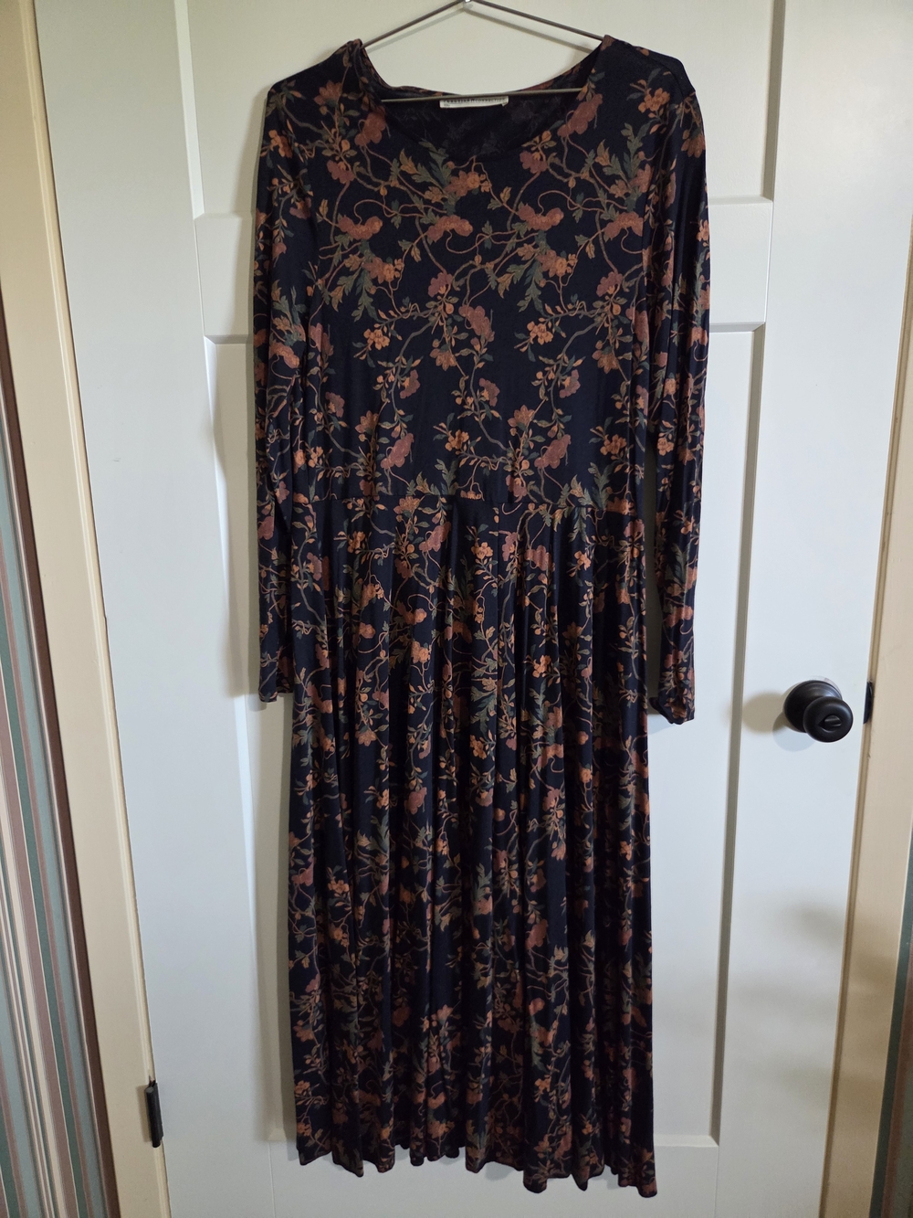 Peruvian Connection Black Long-Sleeve Floral Midi Dress